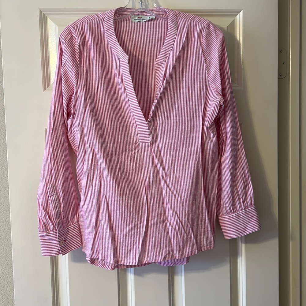 Vineyard Vines top